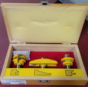 lot 322 image: WOODTEK BITS IN WOODEN CASE AS SHOWN.