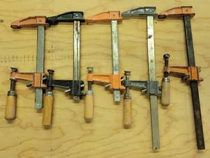 lot 337 image: LOT OF 5 CLAMPS IN VARIOUS SIZES AS SHOWN. (YOUR BID X 5)