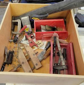 lot 340 image: LOT OF ASSORTED ITEMS AS SHOWN. NICE MIXED LOT