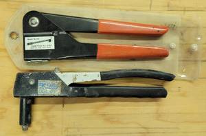 lot 353 image: LOT OF 2 RIVETING TOOLS AS SHOWN.