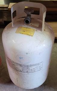 lot 362 image: PROPANE TANK AS SHOWN.