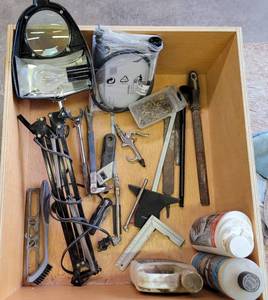 lot 410 image: LOT OF ASSORTED ITEMS AS SHOWN. NICE MIXED LOT