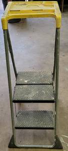 lot 412 image: COSCO STEP STOOL LADDER AS SHOWN.