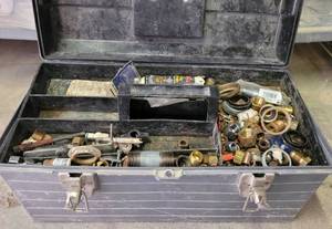 lot 384 image: TOOL BOX WITH CONTENTS AS SHOWN.