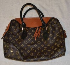 lot 52 image: Louis Vuitton Paris Purse, Please Preview