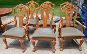 lot 93 image: Set of 6 Queen Anne Dining Chairs 2 Captains Chairs, Wood Carving, Front Claw Feet
