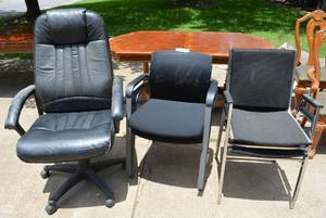 lot 94 image: Black Office Chairs igo High Back Rolling Chair, 2 Sets of Metal Frame Chairs