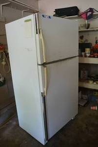 lot 103 image: Admiral Refrigerator Model NT19K9, Needs Cleaned