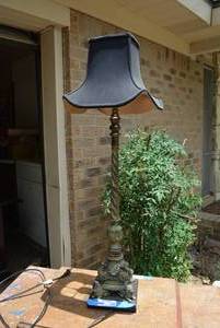 lot 100 image: Desk Lamp with Metal Base and Lion Feet