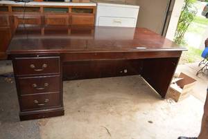 lot 97 image: Office Desk with Left Side Drawers, Cherry Finish