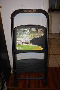 lot 88 image: Easy Ladder 2 Step Pro Stool