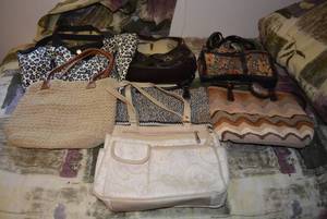 lot 183 image: Various Woven and Vinyl Purses
