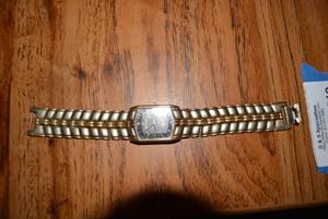 lot 219 image: Elgin Watch FM851-040