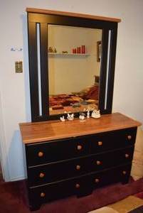 lot 206 image: 6 Drawer Dresser with Mirror Lane Furniture