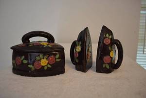 lot 268 image: Vintage Pottery IRON SHAPED Salt, Pepper, Butter Dish, Set with Floral Design