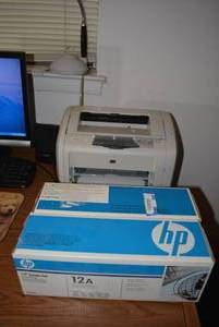 lot 292 image: 2 HP Laserjet 12A Cartridges, HP LaserJet 1018 Printer