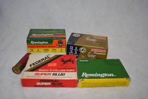 lot 324 image: Federal magnum hollow point 12 GA slugs, Remington 12 GA Shot, Federal 12 GA Turkey Shot