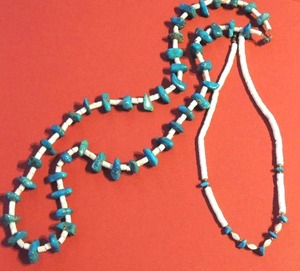 lot 54 image: Jewelry