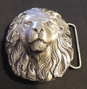 lot 34 image: Jewelry