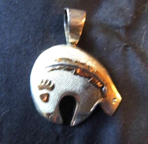 lot 39 image: Sterling