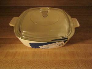 lot 108 image: 3 corning dishes 2 lids