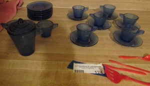 lot 124 image: Vintage Childs  Cobalt blue glass Arco Agate toy tea set 6 plates, 6 saucers, 6 cups, cream & sugar,  pot & lid 22 pieces ( was received as a gift in 1940)
