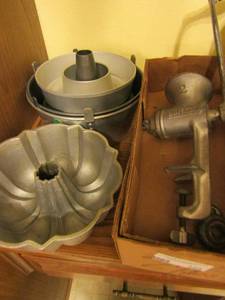 lot 123 image: #2 Universal food grinder with 3 screens & 3 Bundt pans