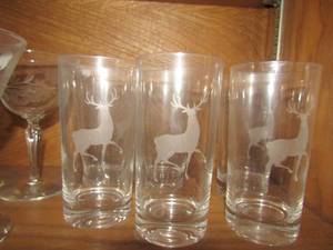 lot 145 image: Etched glasses with deer on 6 and fruit on 6