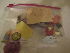 lot 166 image: Vintage children small toys, INCL. CRACKER JACKS TOYS