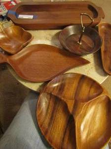 lot 204 image: Assorted Wood  Decorative pieces  TRAYS, DIVIDED TRAY,  from Redwood Works in Calif  & THE PHILIPINES.