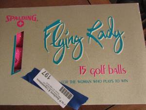 lot 197 image: Spalding lady golf ball set