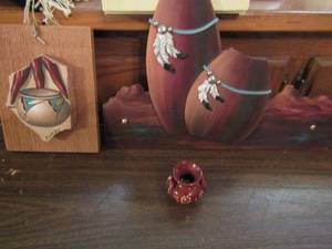 lot 214 image: ANDY LUNA SAND ART- SIGNED    PAINTING OF NATIVE AMERICAN POTTERY    SMALL POT