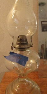 lot 242 image: VINTAGE OIL LAMP  23