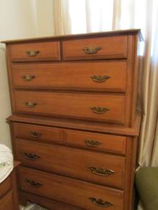 lot 37 image: SUMTER CABINET CO. Solid Hard Rock Maple 7 drawer chest 51x36x19