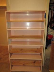 lot 369 image: 8 tier pink shelf