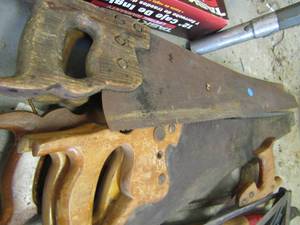 lot 335 image: lot of 5 handsaws
