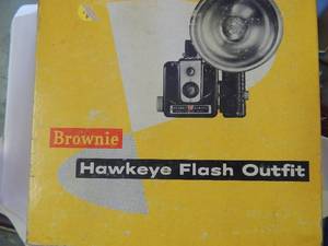 lot 275 image: Hawkeye flash camera in box
