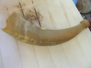 lot 281 image: Vintage BLOWING HORN - CALL  THE DOGS