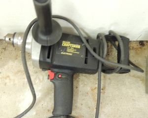 lot 307 image: Craftsman 12 electric drill