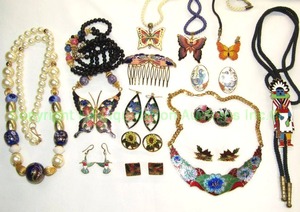 lot 195 image: Cloisonn Jewelry