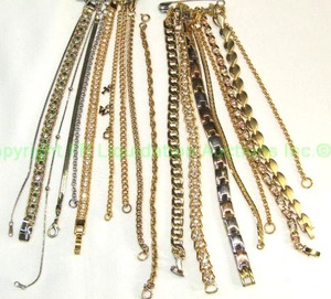 lot 213 image: Metal fashion bracelets