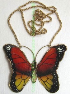 lot 219 image: Painted mined Mica mineral Arts & Crafts Jewelry