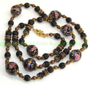 lot 233 image: Vintage Murano Jewelry