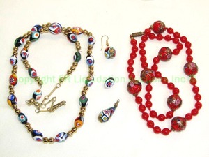 lot 242 image: (2) Vintage Murano Necklaces and Jewelry