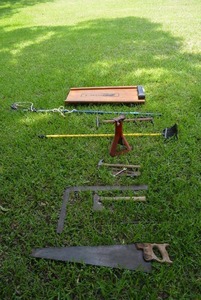lot 8 image: Tools Saw, Crowbar, Hammer, Jack, Branch Trimmer, Kraft Wooden Creeper