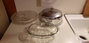 lot 70 image: Covered Glass Dish and Cake Platters