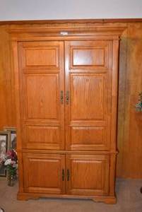 lot 115 image: Entertainment Cabinet, 48 x 25 x 75 Tall