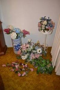lot 139 image: Artificial Flowers, Metal Umbrella Stand and Metal Plant Stand