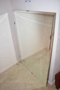lot 163 image: Beveled Wall Mirror, 24 x 36