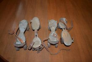 lot 165 image: Vintage Metal Roller Skates